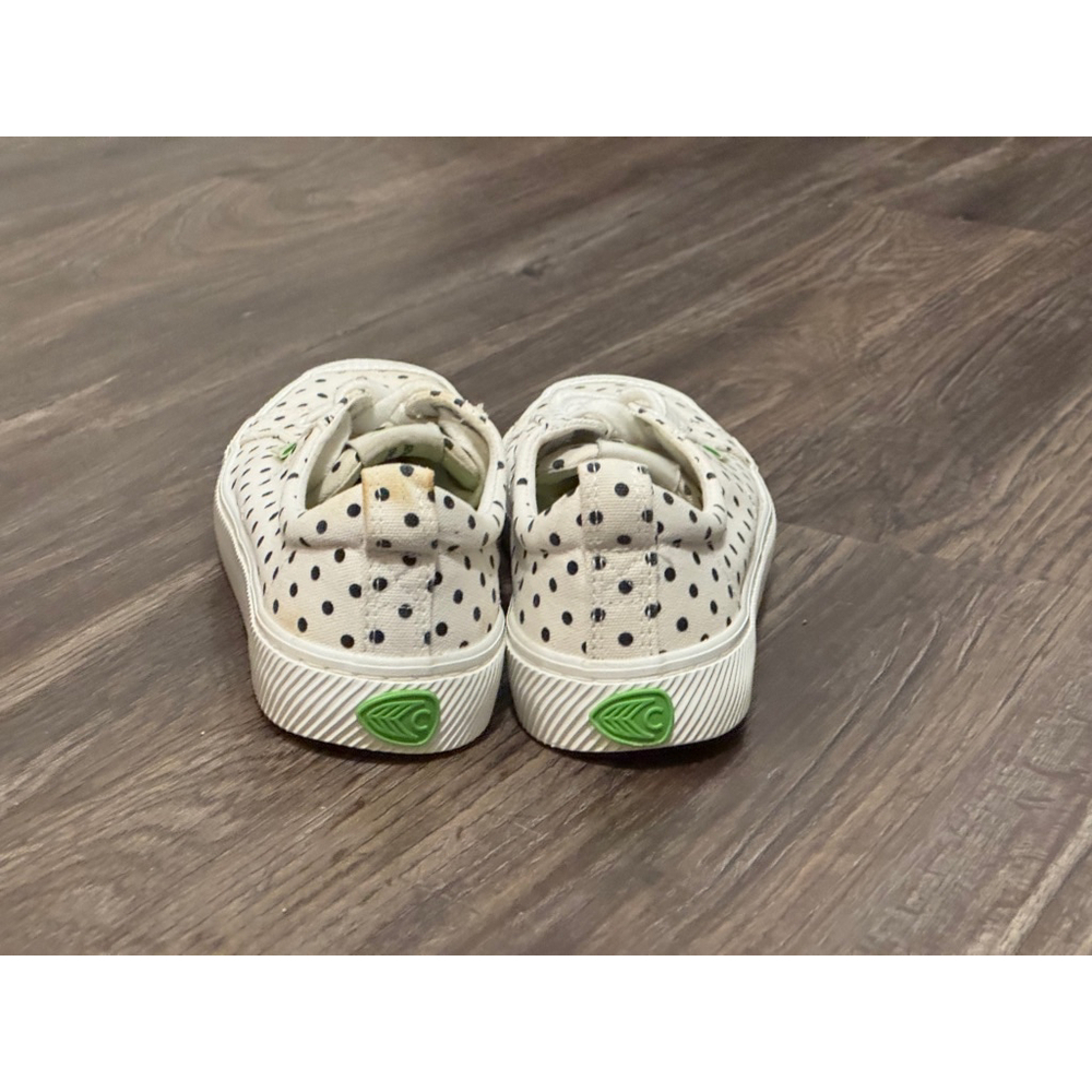Cariuma OCA Low Polka Dot Canvas Sneakers White/Black Size 7.5W/6M​​​ - Picture 4 of 11